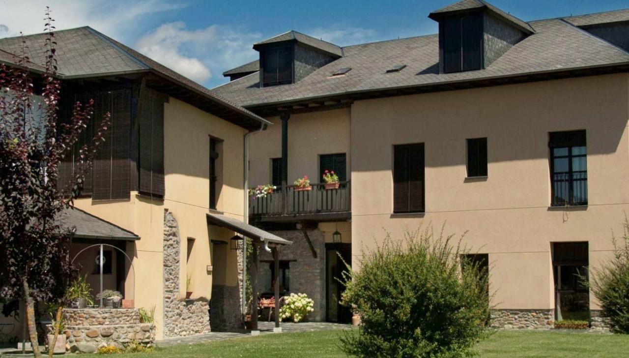 El Tiempo Recobrado - Hotel De Relax En El Bierzo Villamartin de la Abadia Luaran gambar